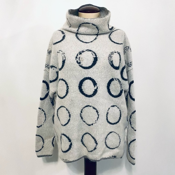 Sarah Pacini Sweater - Picture 1 of 4